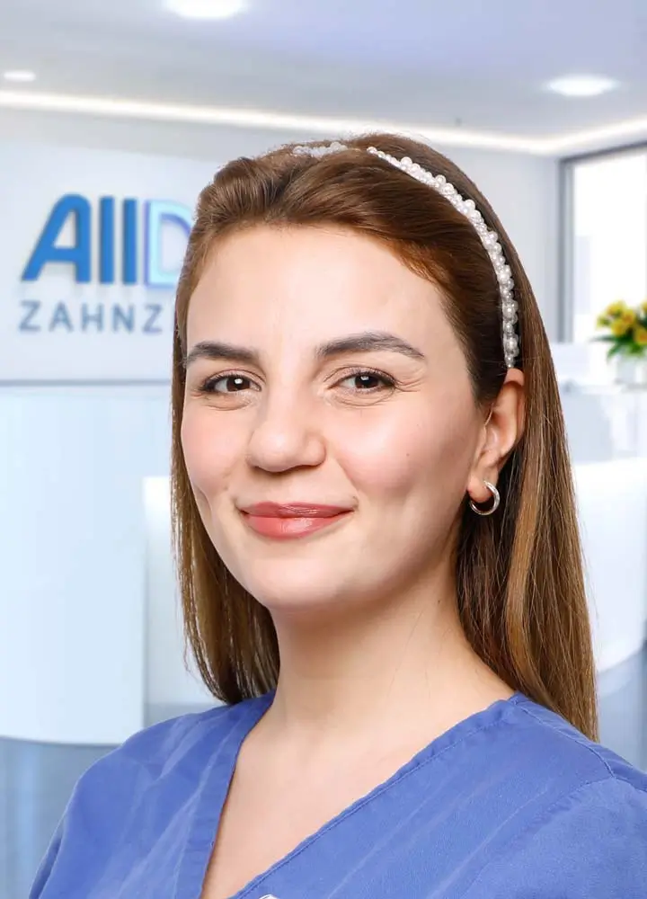 Portrait zahnmedizinische Prophylaxeassistenz Sayyara Mammadova (AllDent Mannheim)