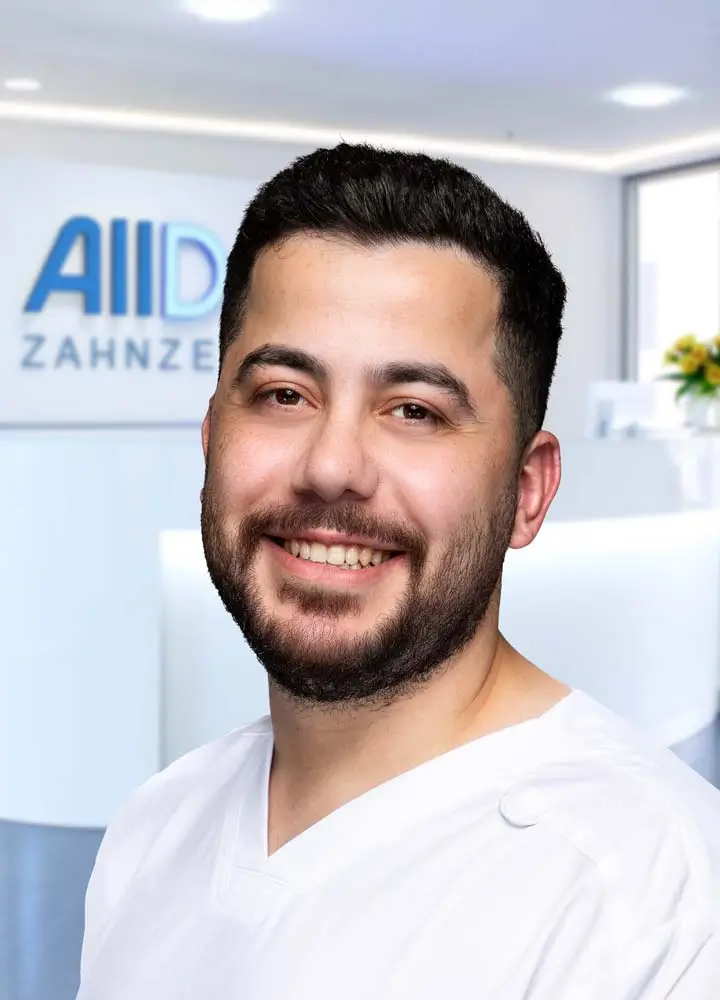 Portrait Zahnarzt Adnan Chbib (AllDent Mannheim)
